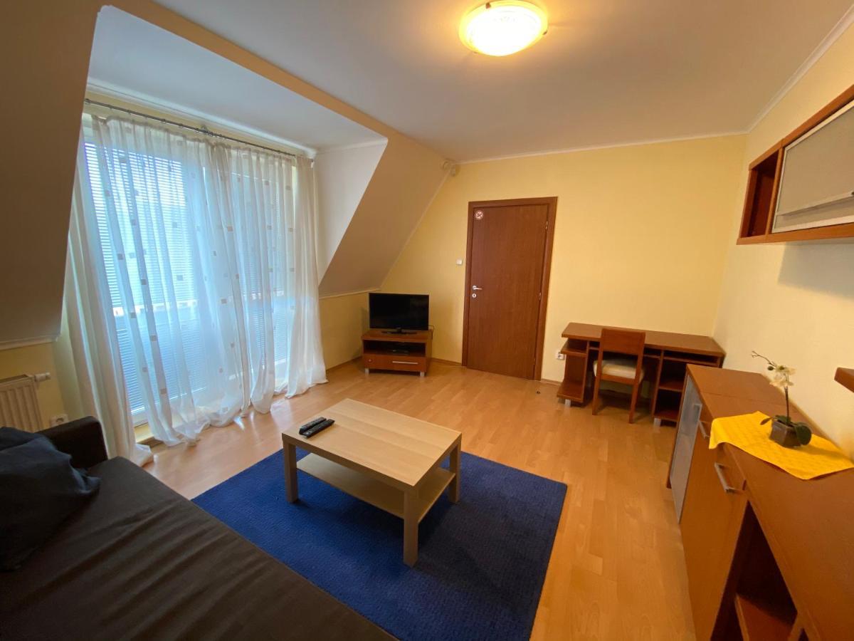 Penzion Le Monde Hotel Bardejov Buitenkant foto