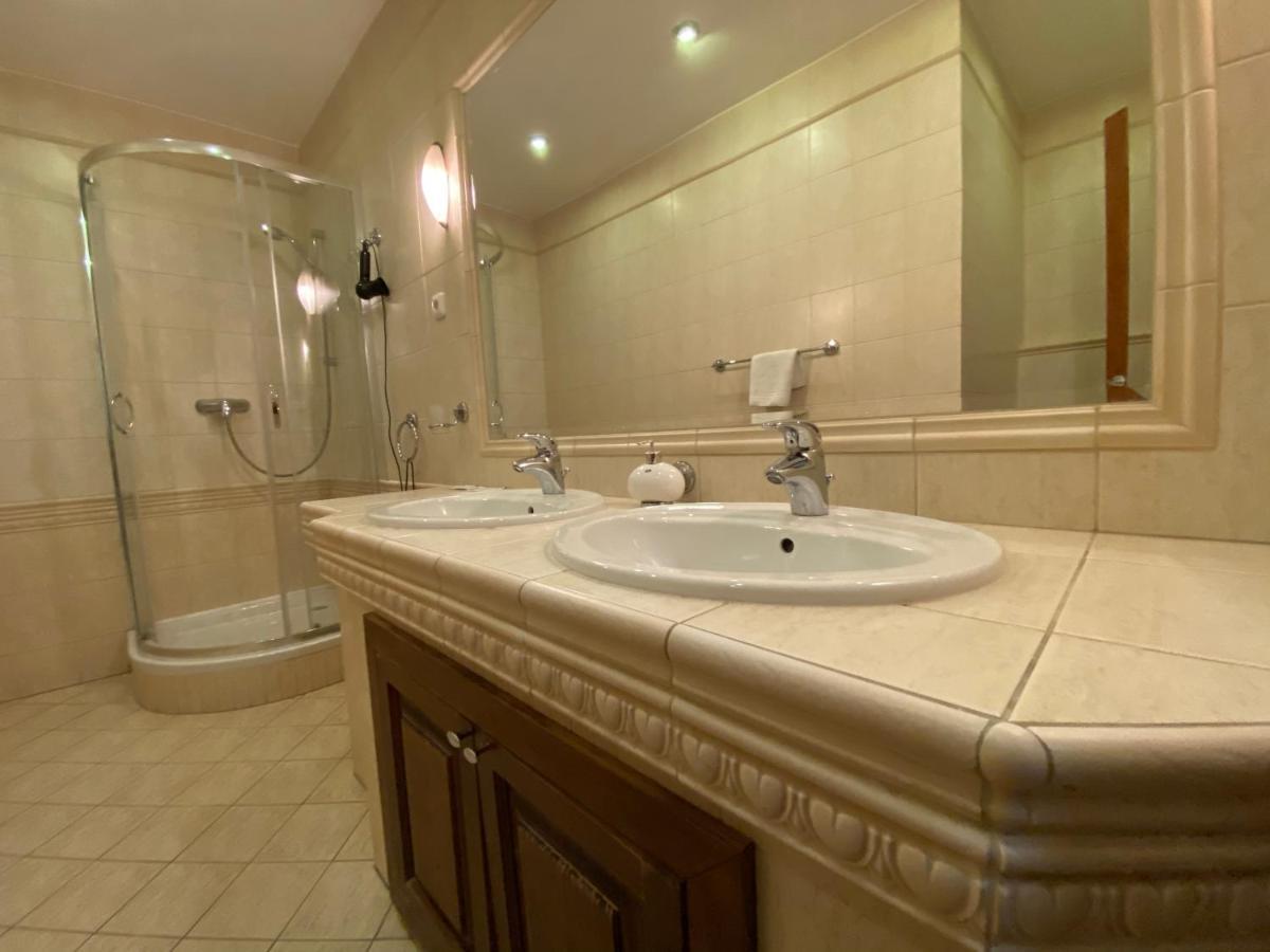 Penzion Le Monde Hotel Bardejov Buitenkant foto